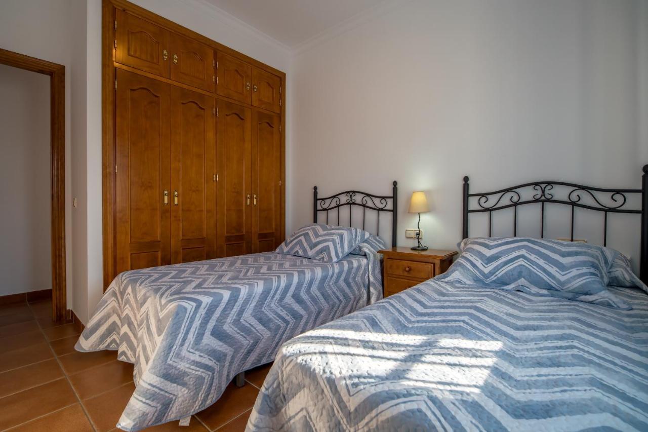 Chalet Adosado Atalaya P Conil De La Frontera Luaran gambar